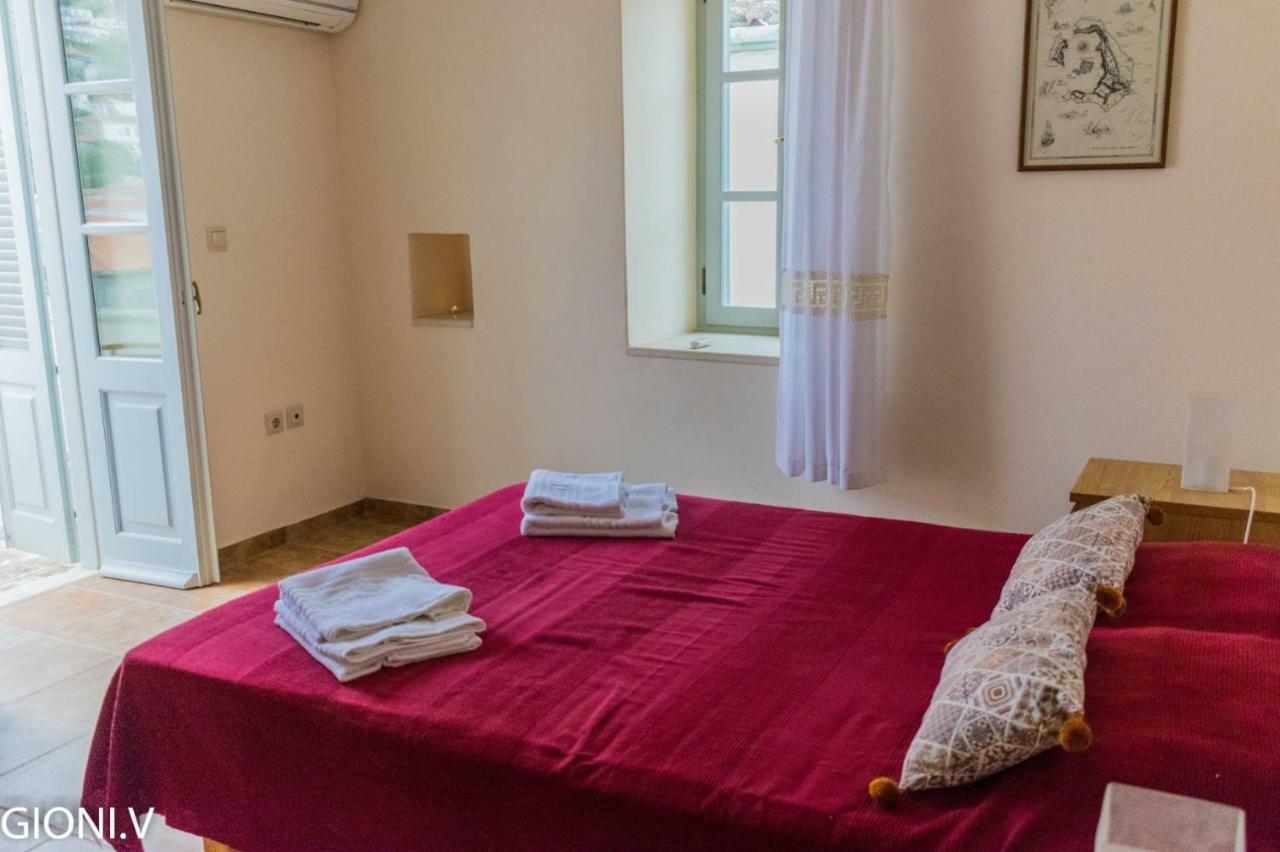 Angeliko'S Vourgaris Stone House Villa Đảo Hydra Ngoại thất bức ảnh